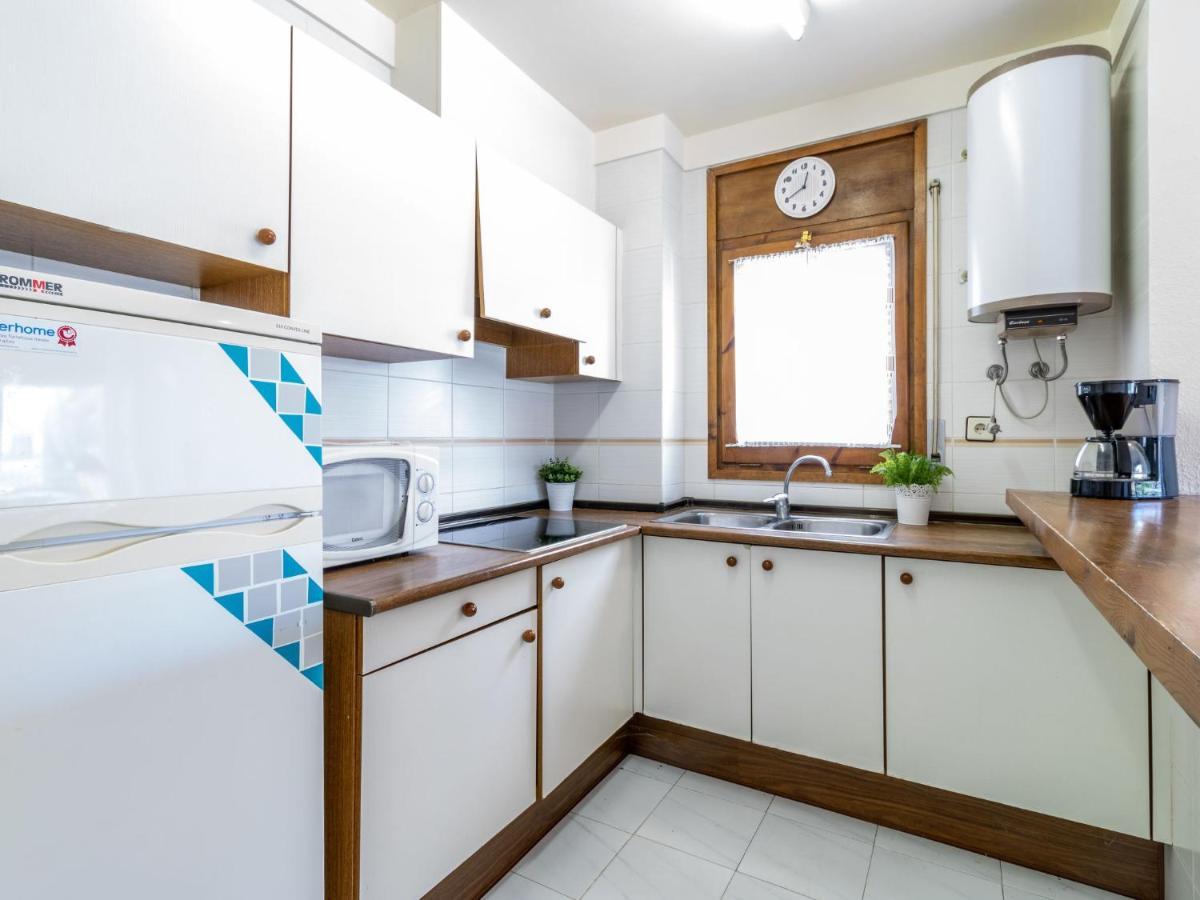 Apartment Els Jardins III By Interhome Roses Bagian luar foto